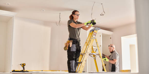 Best 24-Hour Electrician  in Vinton, IA
