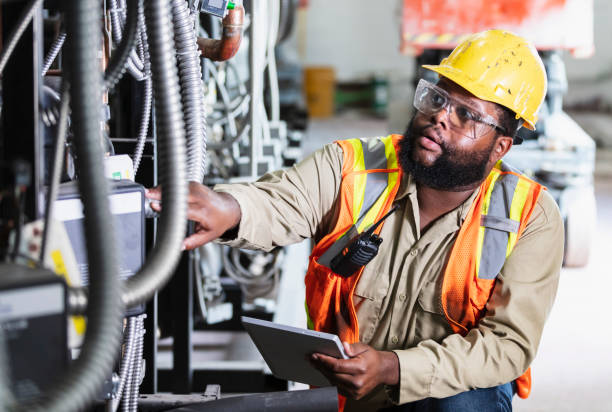 Best Emergency Electrician Near Me  in Vinton, IA
